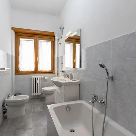 4season Enchanting Balduina's Pent Center *