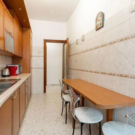 4season Enchanting Balduina's Pent Center *